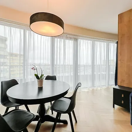 Ans Hanza Tower No 632 - Swimming Pool, Sauna, Jacuzzi, Viewing Terrace *