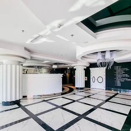 Ans Hanza Tower No 632 - Swimming Pool, Sauna, Jacuzzi, Viewing Terrace * Stettin