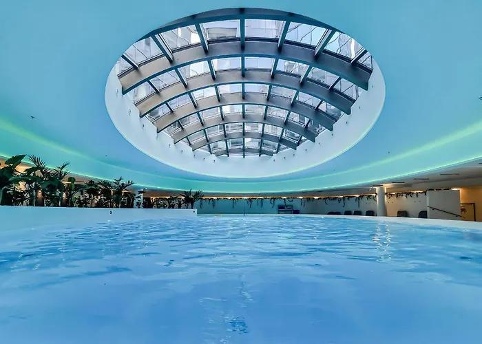 Апартаменты Ans Hanza Tower No 632 - Swimming Pool, Sauna, Jacuzzi, Viewing Terrace *